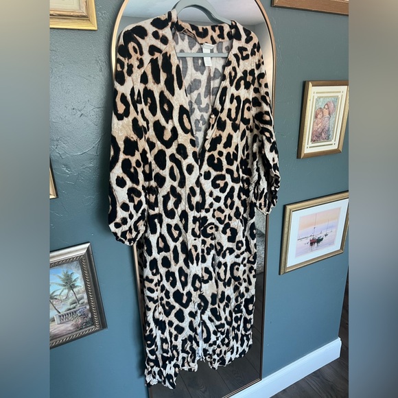 fitted lace wedding dress H&M Black Cream Zebra Animal Print V Neck Twist Long Sleeve Maxi Dress –  Brie main image 1